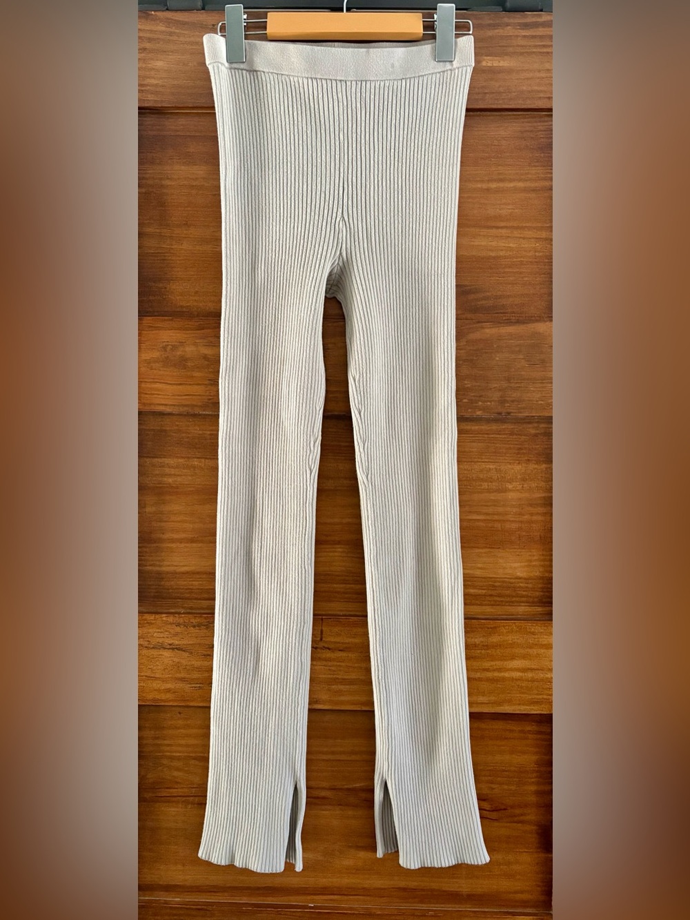 H&M Ribbed Cream Split-Hem Leggings
